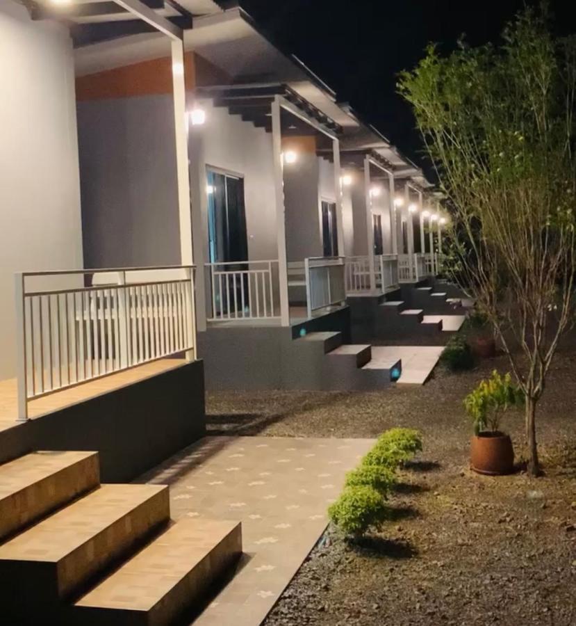 Suanvadee Resort สวนวดี รีสอร์ท Don Sak Exterior foto