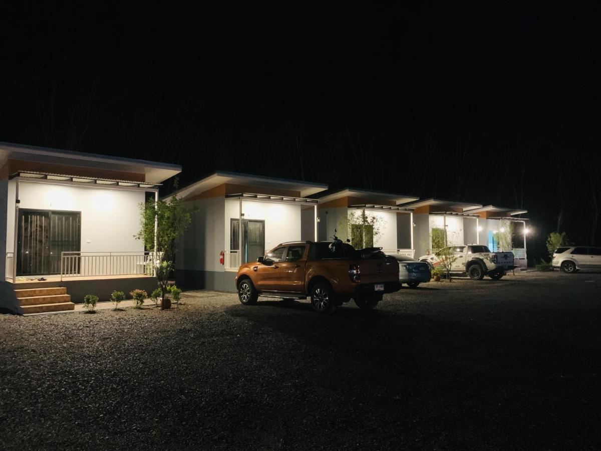 Suanvadee Resort สวนวดี รีสอร์ท Don Sak Exterior foto