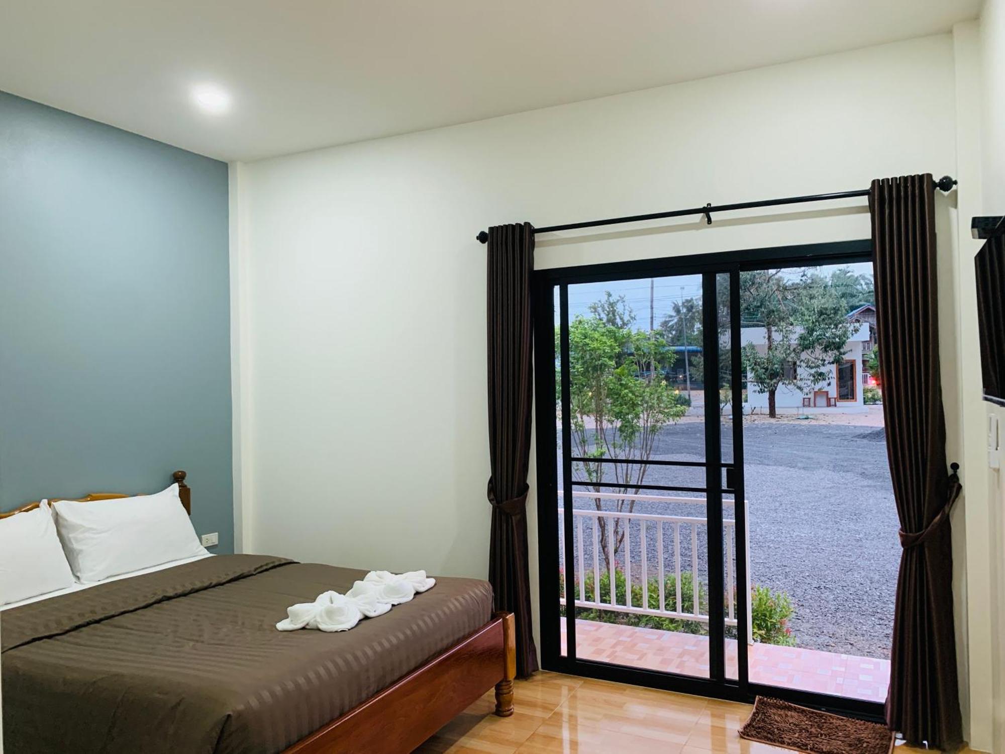 Suanvadee Resort สวนวดี รีสอร์ท Don Sak Exterior foto