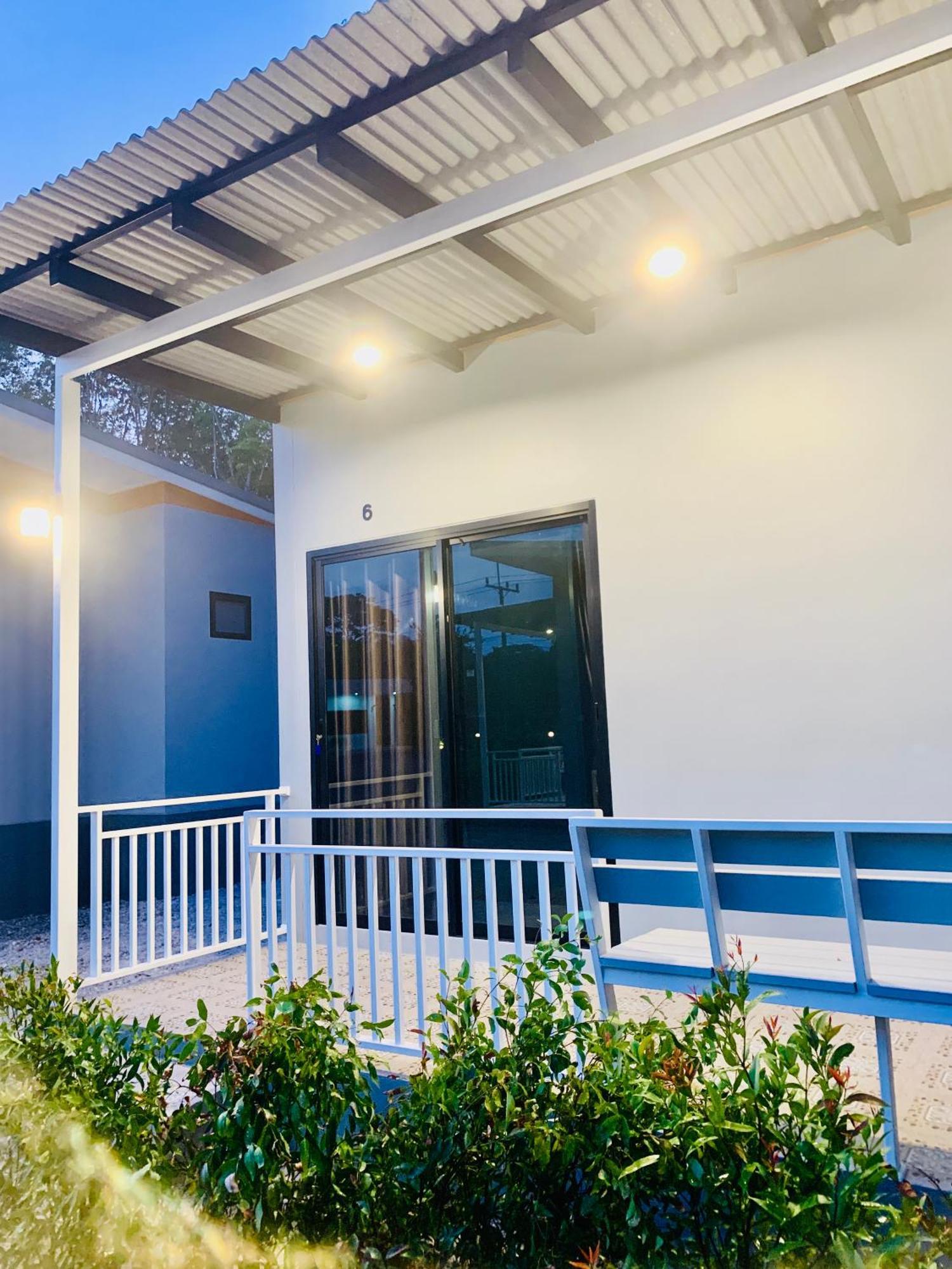 Suanvadee Resort สวนวดี รีสอร์ท Don Sak Exterior foto